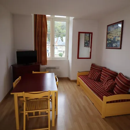 Chateau Ricard Aparthotel