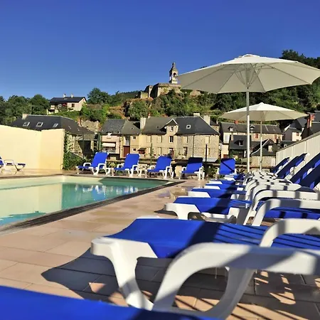 Chateau Ricard Aparthotel