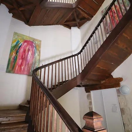 Chateau Ricard * Saint-Geniez-dʼOlt